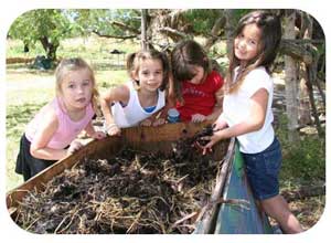 Composting_kids